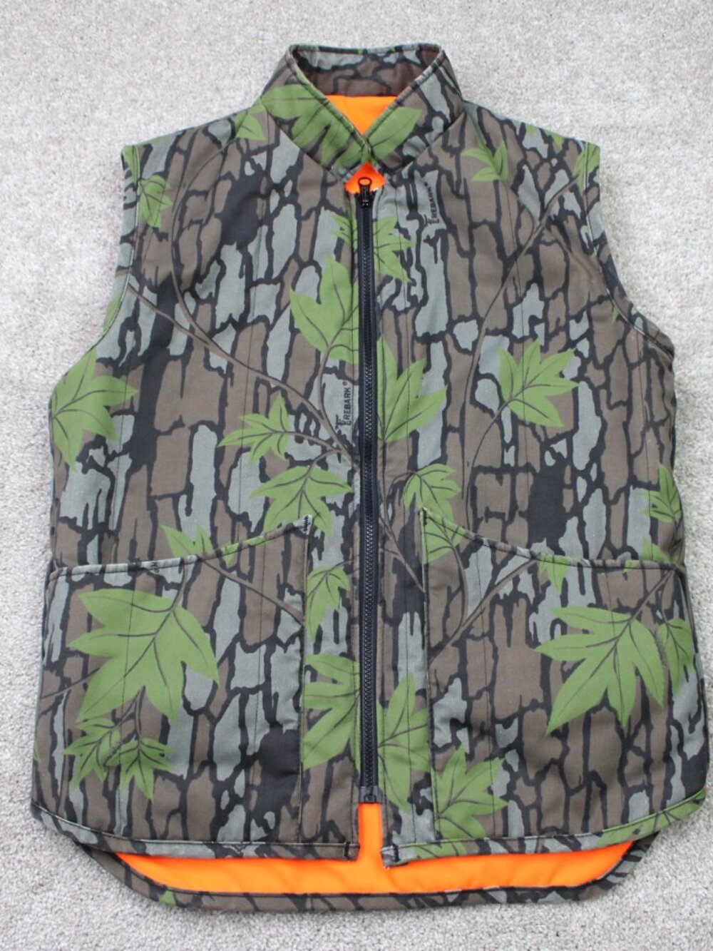 VTG SafTBak Vest Mens Medium Trebark Camo Insulated Hunting Reversible Full Zip